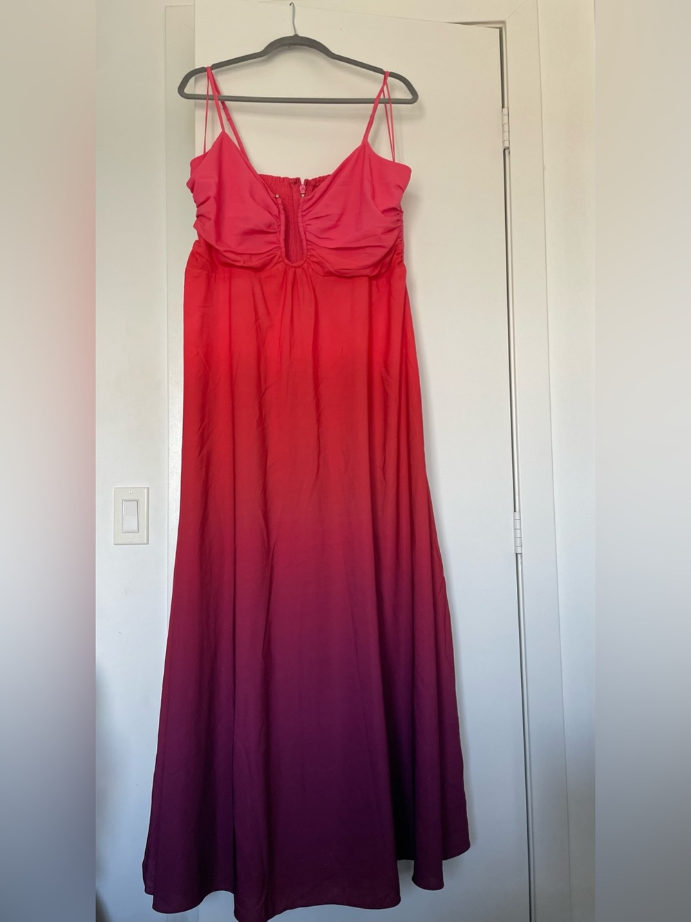 Abercrombie & Fitch Regular Bra-Free Hardware Maxi Dress